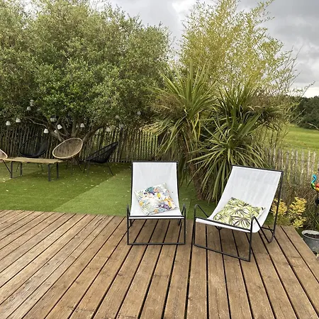 Le Coucher De Soleil Bed & Breakfast Bessens