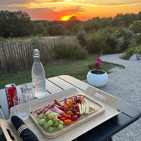 Le Coucher De Soleil Nocleg ze śniadaniem