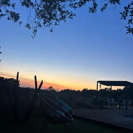 Le Coucher De Soleil Bed and Breakfast 4*