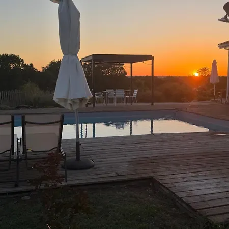 Le Coucher De Soleil 4*