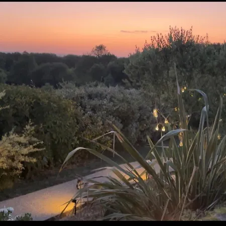 Le Coucher De Soleil Bed and Breakfast